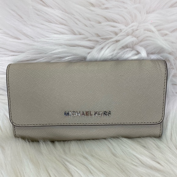 Michael Kors Handbags - Michael Kors Jet Set Trifold Wallet Cement Grey